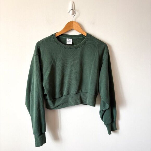 Aritzia Green Crew Neck Sweater - Picture 1 of 5